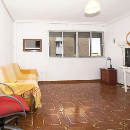 Rent this 2 bed apartment on Colegio de Educación Infantil y Primaria San José Obrero in Calle Verano, 41009 Seville