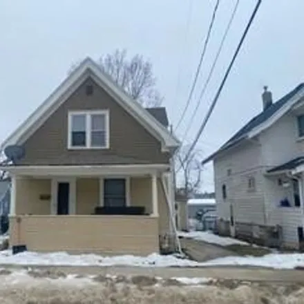 Buy this 2 bed house on 225 17th Street Northeast in Cedar Rapids, IA 52402