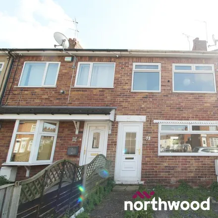 Rent this 2 bed townhouse on Burton Avenue in Doncaster, DN4 8BA