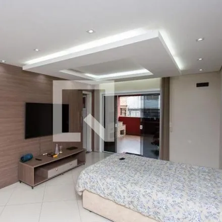 Rent this 2 bed house on Rua Gaspar Ricardo in Centro, Diadema - SP
