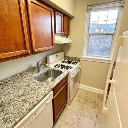 Rent this 1 bed apartment on 30 South Old Glebe Road in Arlington, VA 22204