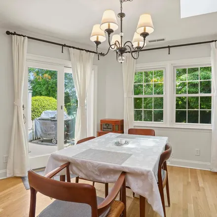 Image 3 - 19 Le Grande Avenue, Greenwich, CT 06830, USA - Townhouse for rent