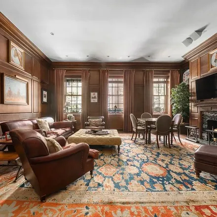 Rent this 7 bed townhouse on 6 East 69th Street in New York, NY 10065