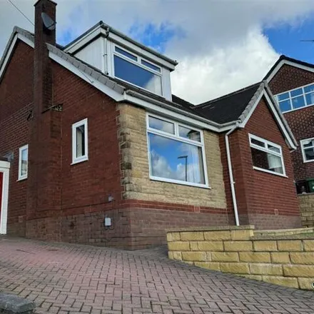 Buy this 4 bed house on Belmont Avenue in Lees, OL4 4RL