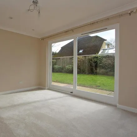 Image 4 - Bridleway Close, Ewell, KT17 3DY, United Kingdom - House for rent