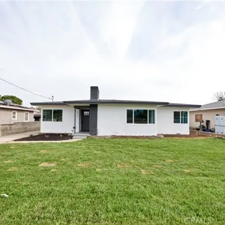 Buy this 3 bed house on 653 West Randall Avenue in Rialto, CA 92376
