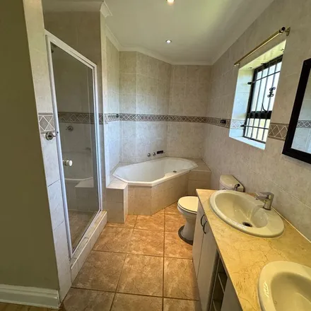 Image 3 - Triton Way, Bluewater Bay, Eastern Cape, 6212, South Africa - Apartment for rent