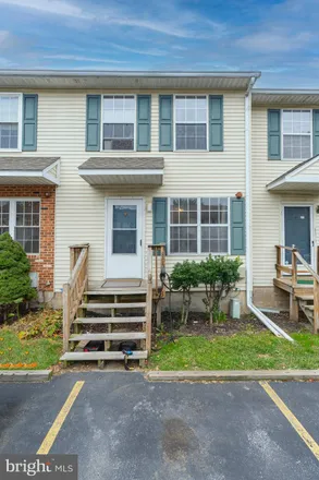 Buy this 2 bed townhouse on 306 Cobble Creek Curve in Stones Throw, New Castle County