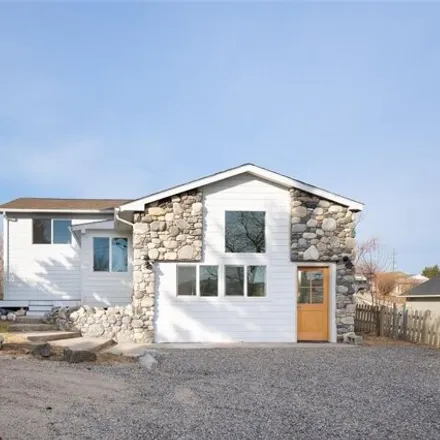 Buy this studio house on 675 North 9th Street in Livingston, MT 59047