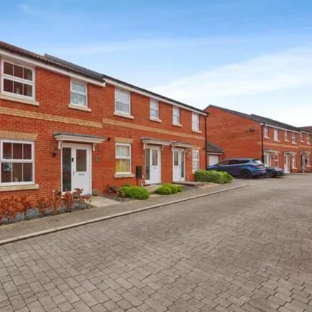 Buy this 3 bed townhouse on 8 Orion Drive in Bridgwater, TA6 7BF