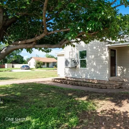 Buy this 4 bed house on 2789 Grape St in Abilene, Texas