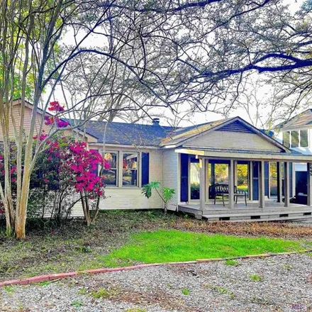 Buy this 3 bed house on 2441 Cottonwood Avenue in Zeeland Place, Baton Rouge
