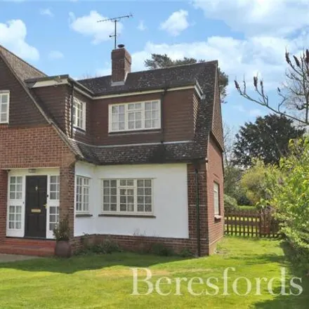 Buy this 3 bed house on Butts Way in Chelmsford, CM2 8TH