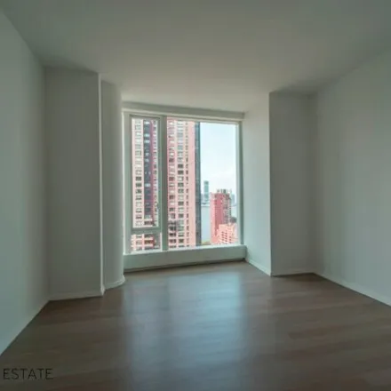 Image 9 - 50 West Street, New York, NY 10006, USA - Condo for rent
