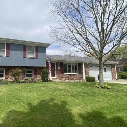 Buy this 4 bed house on 1572 Oak Park Drive in Richmond, IN 47374