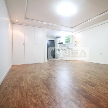 Image 3 - 서울특별시 서초구 반포동 718-7 - Apartment for rent