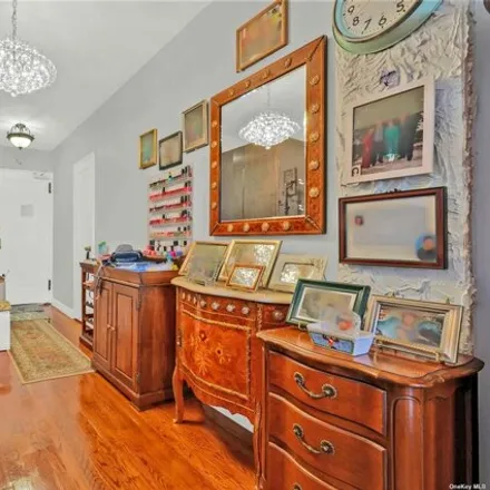 Image 3 - 25-40 Union Street, New York, NY 11354, USA - Apartment for sale