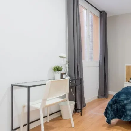 Rent this 11 bed room on Madrid in Calle de Alcalá, 233