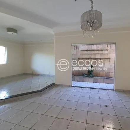 Buy this 3 bed house on Rua das Juritis in Cidade Jardim, Uberlândia - MG