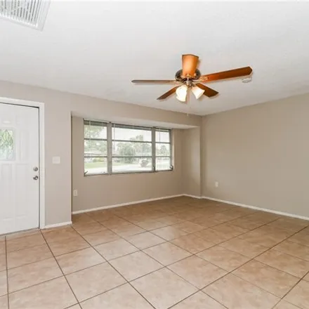 Image 3 - 1691 North Hermitage Road, Cypress Lake, FL 33919, USA - House for rent