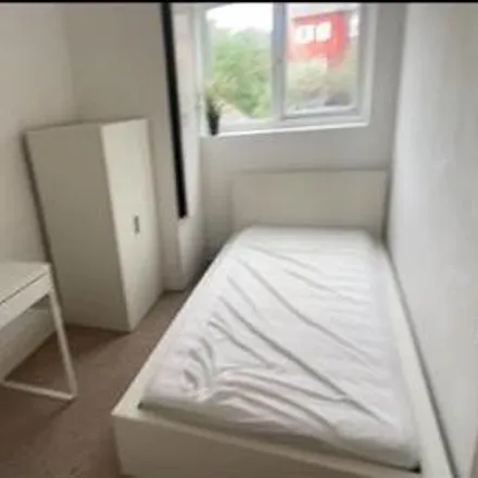 Image 6 - Clementson Road, Sheffield, S10 1GS, United Kingdom - House for rent