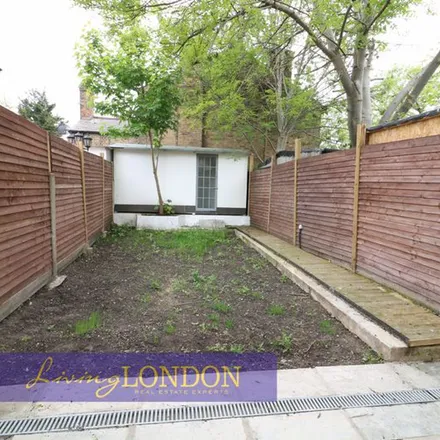 Image 4 - Town Road, Lower Edmonton, London, N9 0RR, United Kingdom - Townhouse for rent