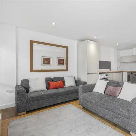 Image 7 - Queensgate House, 1 Hereford Road, Old Ford, London, E3 2FQ, United Kingdom - Apartment for rent