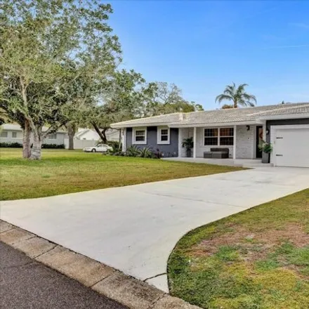 Image 2 - 1923 Magnolia Drive, Clearwater, FL 33764, USA - House for sale