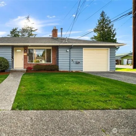 Buy this 3 bed house on 13605 3rd Avenue South in Burien, WA 98168