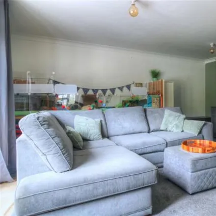 Image 3 - Mill Gap Road, Eastbourne, BN21 2EP, United Kingdom - Apartment for sale