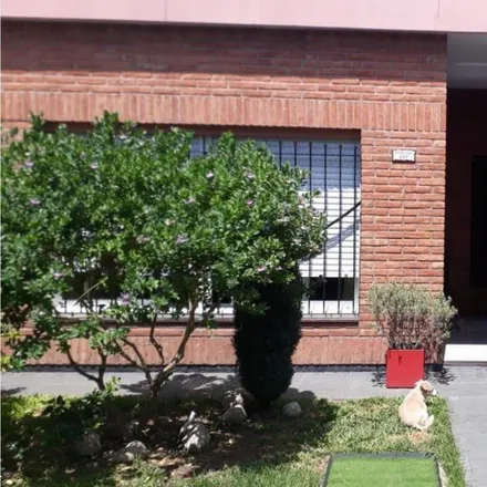Buy this studio house on Entre Ríos 400 in Partido de La Matanza, Villa Luzuriaga