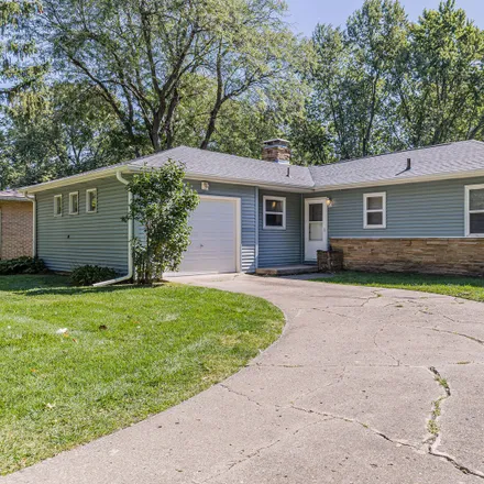 Image 1 - 1617 Chevy Chase Drive, Champaign, IL 61821, USA - House for sale