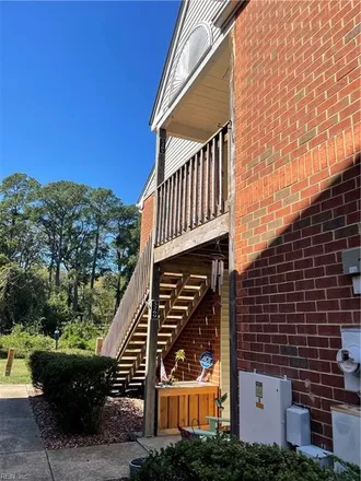 Buy this 3 bed loft on 5289 Mile Course Walk in Lake Shores, Virginia Beach