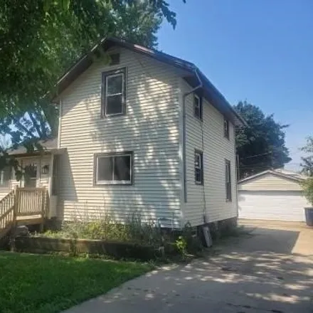 Buy this 2 bed house on 455 N Chatham St in Janesville, Wisconsin