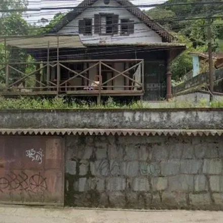 Rent this studio house on Avenida Barão do Rio Branco in Retiro, Petrópolis - RJ