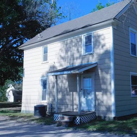 Buy this 2 bed house on 1641 East 5th Avenue in Hutchinson, KS 67501