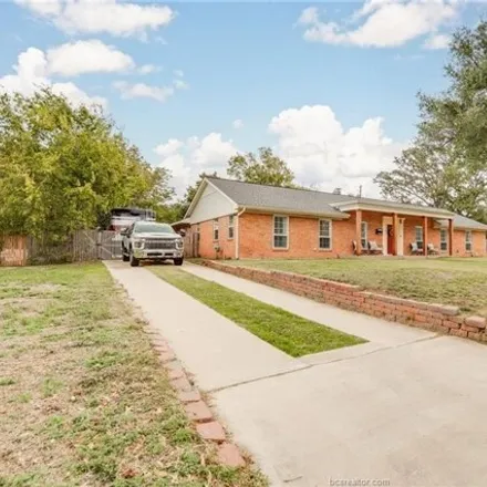 Image 3 - 2329 Bristol Street, Bryan, TX 77802, USA - House for sale