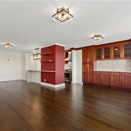 Image 3 - 4555 Henry Hudson Parkway West, New York, NY 10471, USA - Apartment for sale