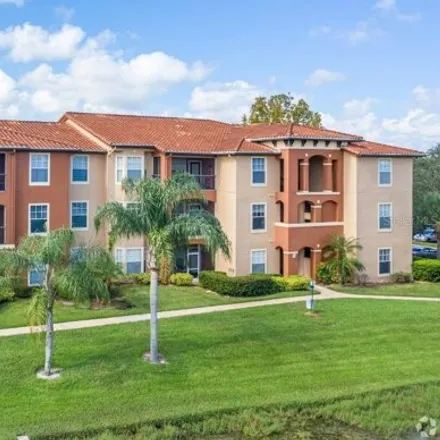 Rent this 3 bed condo on S. Kirkman Rd. and Arnold Palmer Dr. in Kirkman Road, Orlando