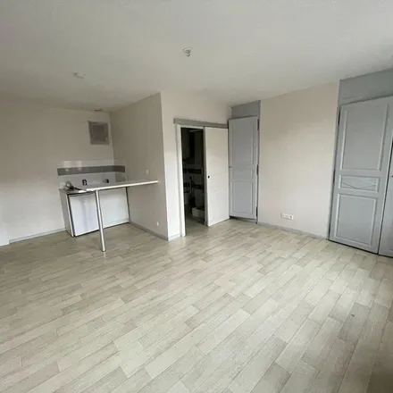 Image 3 - 30 Rue de Pannette, 27000 Évreux, France - Apartment for rent