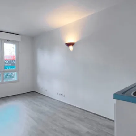 Rent this 1 bed apartment on Le Béloise in Boulevard de l'Oise, 95000 Pontoise