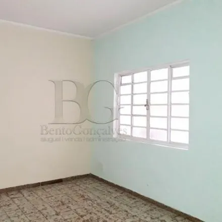 Buy this 3 bed apartment on Avenida Melvin Jones in Região Urbana Homogênea VIII, Poços de Caldas - MG