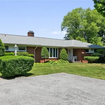 Buy this 3 bed house on 4 Summit Rd in Mahopac, New York