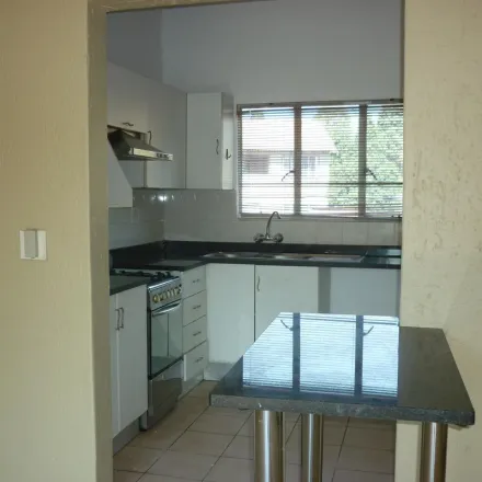 Image 2 - Kraanvoël Road, North Riding, Randburg, 2188, South Africa - Apartment for rent