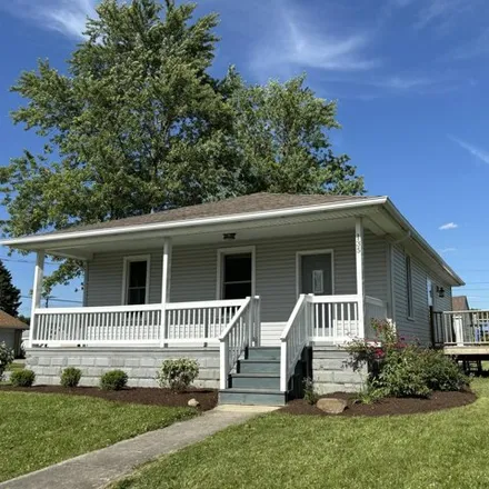 Buy this 3 bed house on 135 N Salem St in Francesville, Indiana