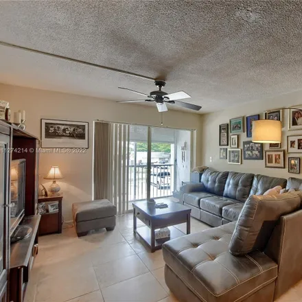 Image 5 - 1428 Southeast 4th Avenue, Fairlawn, Deerfield Beach, FL 33441, USA - Condo for sale