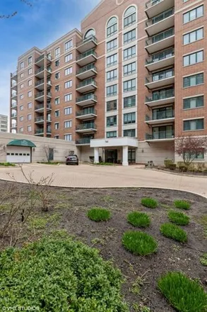 Buy this 2 bed condo on Des Plaines Public Library in 1501 Ellinwood Street, Des Plaines