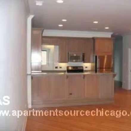Image 4 - 1447 W Berteau Ave, Unit 3 - Apartment for rent