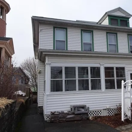 Rent this 4 bed house on 7 McKinstry Place in Oakdale, City of Hudson