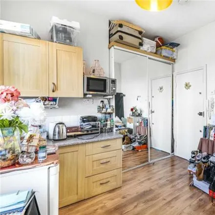 Image 4 - 73 Tottenham Lane, London, N8 9BE, United Kingdom - Apartment for rent